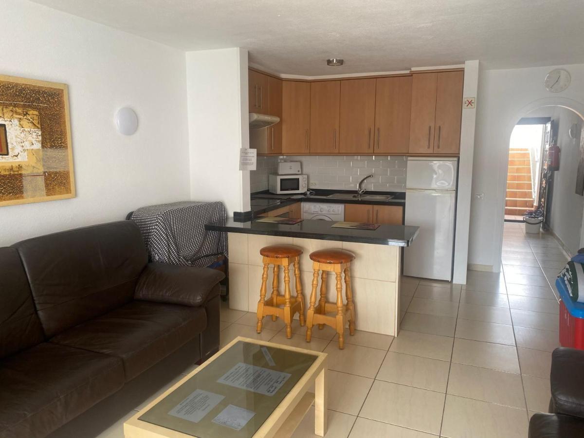 Apartments Victoria Court 1 6A2 Арона Экстерьер фото